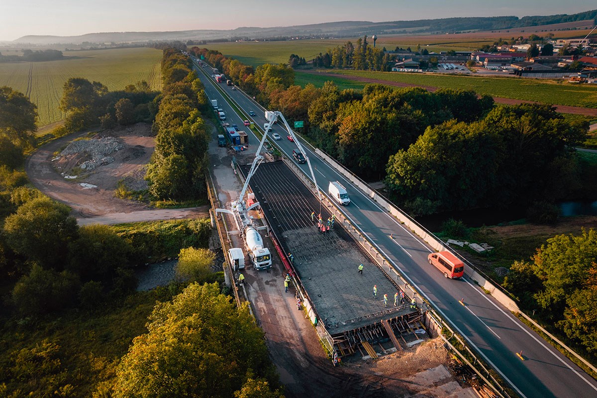 Rekonstrukce mostu na D35 ve směru na Mohlenice jsou dokončeny